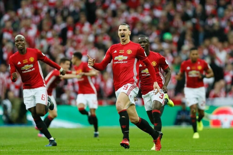 SCORET: Zlatan Ibrahimovic scoret to mål for Manchester United i ligacupfinalen. De vant 3-2 over Southampton.