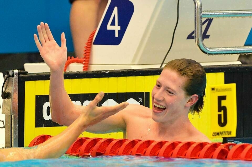 VINNER: Henrik Christiansen har gjort det bra i konkurranser i år. Han har sjanser til medalje i EM i langbane i svømming.