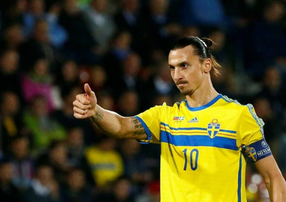 HELT: Zlatan Ibrahimovic er den mest kjente fotballspilleren fra Sverige. Svenskene håper at han kan hjelpe dem til finalene.