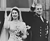 Bildet viser dronning Elizabeth av Storbritannia og mannen prins Philip etter bryllupet i 1947.