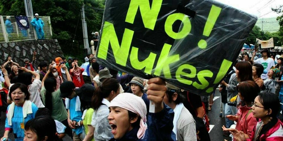 SINTE: Folk i Japan protesterer på atomkraft. De vil ikke at anlegget i Fukushima skal starte opp igjen.