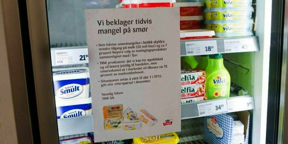 SMØR: Tine skal få fransk smør levert til Norge. Det er for å stanse ny mangel på smør. Bøndene er sinte for at de ikke får lage smøret i stedet.