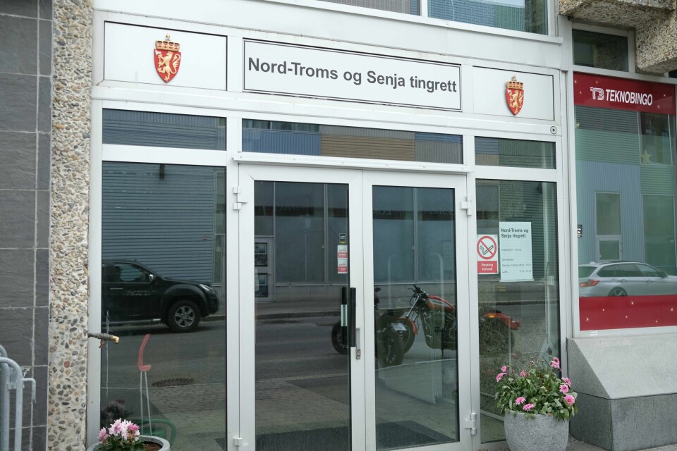 TINGRETTEN: Det var her inne det ble bestemt at mannen på mellom 30 år til 40 år skal bli fengslet. Bildet er fra en annen dag. En mann i slutten av tenårene må møte i Nord Troms og Senja tingrett, tiltalt for en rekke overgrep mot barn.Foto: André Lorentsen / NTB