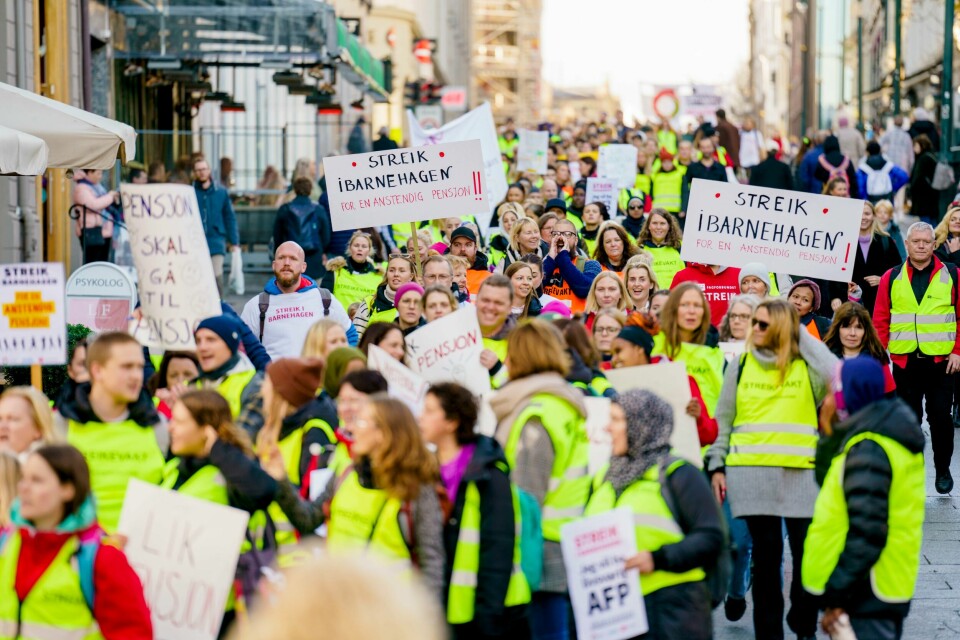 STREIK: Tirsdag møtes partene igjen hos Riksmekleren til tvungen mekling. Da vil over 3.600 barnehageansatte være i streik. Streiken blant ansatte i private barnehager er på vei inn i sin femte uke. Foreløpig er det få tegn til en løsning. Tirsdag møtes partene igjen hos Riksmekleren til tvungen mekling. Da vil over 3.600 barnehageansatte være i streik. Foto: Stian Lysberg Solum / NTB