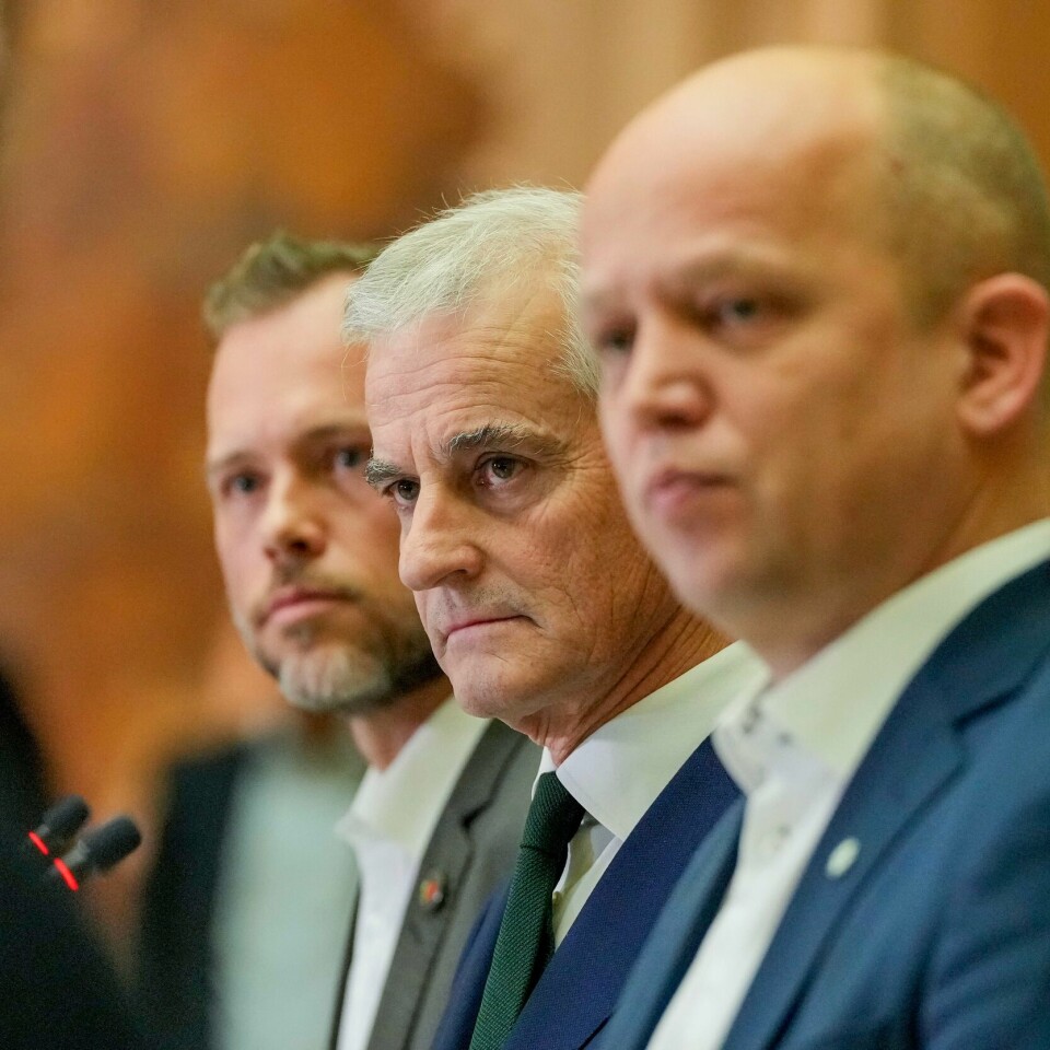 ENIGE: SV-leder Audun Lysbakken, statsminister Jonas Gahr Støre og finansminister Trygve Slagsvold Vedum. De fortalte om sin avtale om statsbudsjettet tirsdag kveld. Foto: SV-leiar Audun Lysbakken, statsminister Jonas Gahr Støre (Ap) og finansminister Trygve Slagsvold Vedum (Sp) presenterte budsjettavtalen tysdag kveld. Foto: Beate Oma Dahle / NTB / NPK