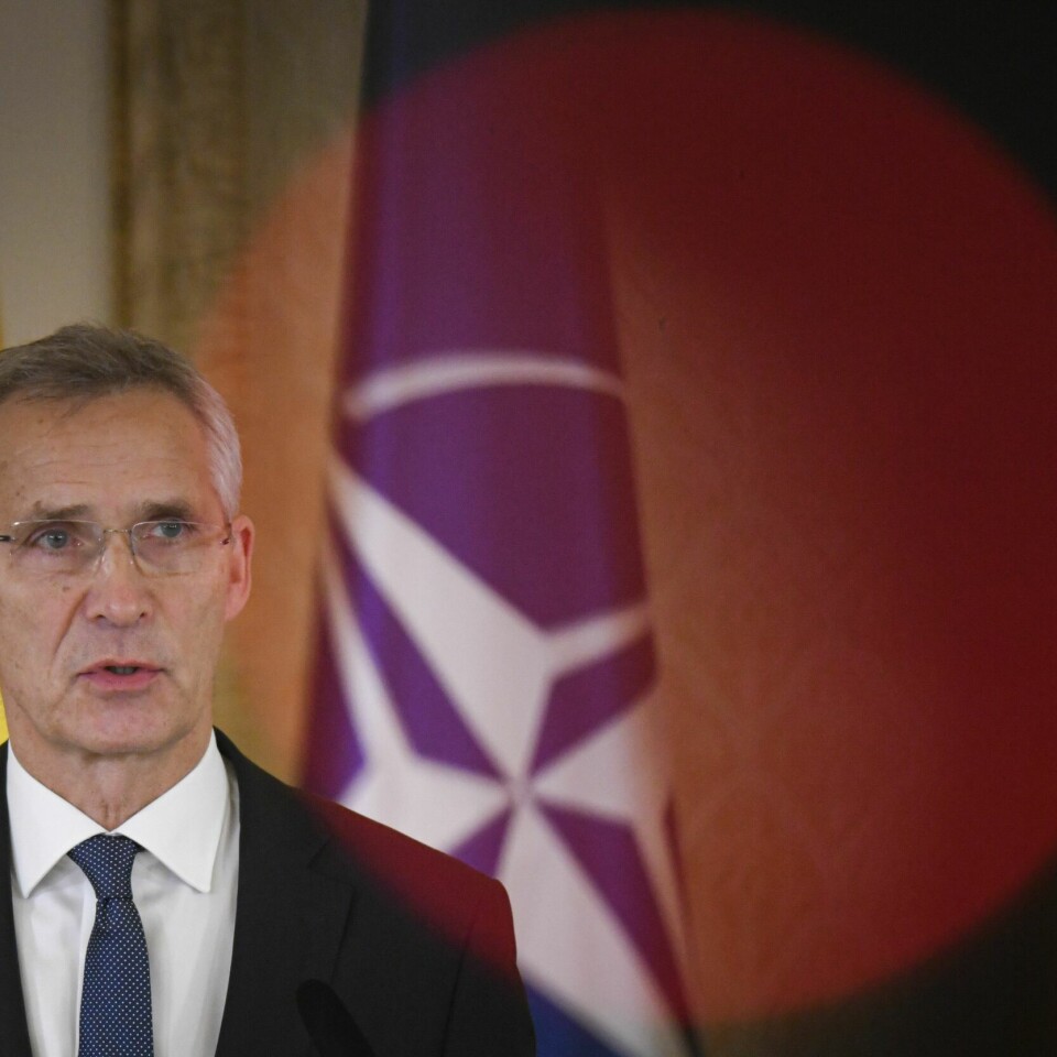 KRIG: Nato-sjef Jens Stoltenberg mener Putin frykter demokrati mer enn noe annet. Nato-sjef Jens Stoltenberg mener Putin frykter demokrati mer enn noe annet, og at det er grunnen til at han invaderte Ukraina. Foto: Alexandru Dobre / AP / NTB
