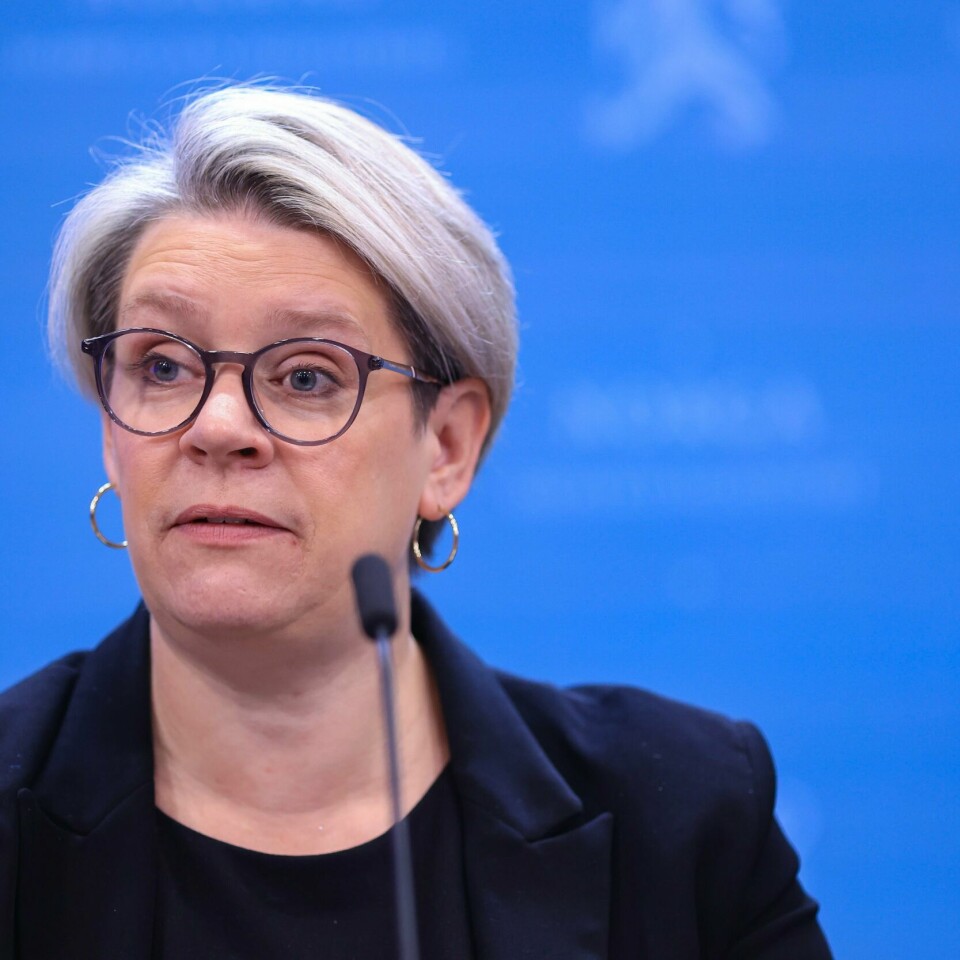 ØKONOMI: Marte Mjøs Persen sier hun forstår at det er mange som syntes situasjonen nå er vanskelig fordi økonomien har endret seg for veldig mange mennesker. Arbeids- og inkluderingsminister Marte Mjøs Persen sier Norge må hjelpe flyktningene som kommer med å ta aktiv del i det norske samfunnet. Foto: Alf Simensen / NTB