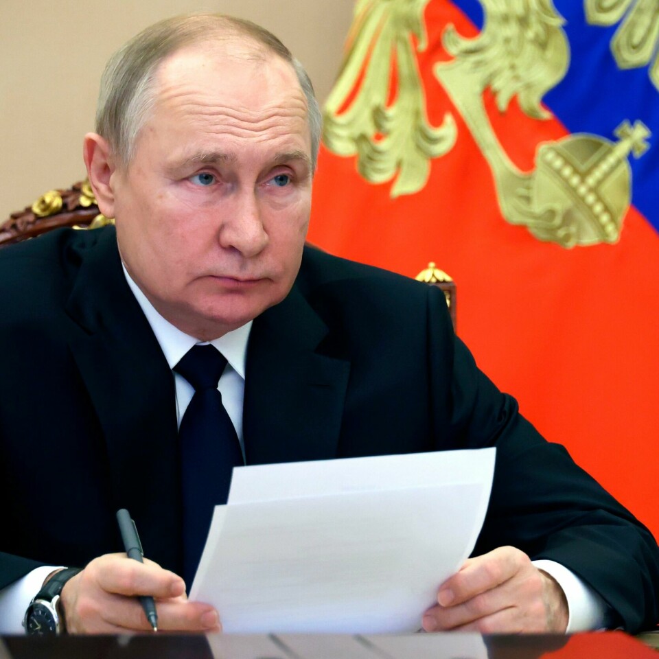 TALE: Putin holdt onsdag en tale i det russiske forsvarsdepartementet. Putin holdt onsdag en tale i det russiske forsvarsdepartementet. Foto: Mikhail Kuravlov/Pool Photo via AP/NTB