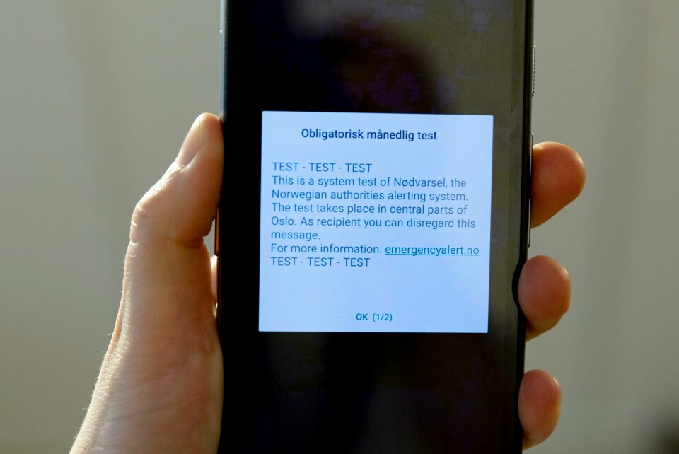 NØDVARSEL: Alle nyere og oppdaterte mobiltelefoner og enheter i Norge vil få en lignende beskjed. Bildet viser at noen har fått et nødvarsel på mobilen.