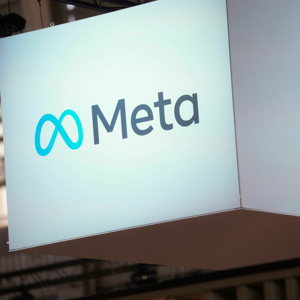 FACEBOOK: Meta vil trene opp en egen KI-modell på dine innlegg og bilder. Meta, som blant annet eier Facebook og Instagram, er nå gjenstand for to granskinger fra EU-kommisjonen. Foto: AP / NTB