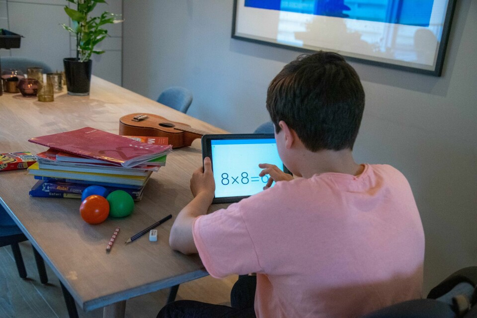 HJEMMESKOLE: Å være på hjemmeskole gikk utover sårbare barn. Bilde av barn som har hjemmeskole. Foto: Thomas Brun / NTB