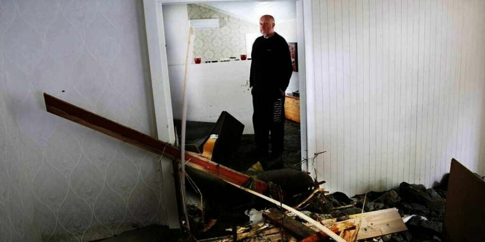 ØDELAGT: : Flommen ødela mange hus i Kvam. Huset til Trond Teigen var ett av dem som ble mest ødelagt. Flere familier får ikke flytte tilbake i husene sine før de er flomsikret.