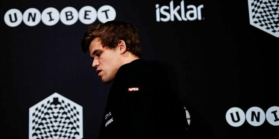 SKUFFET:  Den norske sjakkspilleren Magnus Carlsen var skuffet onsdag. Han endte på sjetteplass. Han var i Tyskland for å spille i verdens-mesterskapet i lynsjakk.