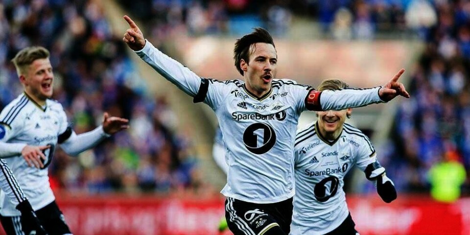 JUBEL: Rosenborgs kaptein Mike Lindemann Jensen jubler. Han hadde nettopp skåret lagets andre mål mot Sarpsborg. Dermed vant Rosenborg cupfinalen 2015. De kan kalle seg best i Norge.