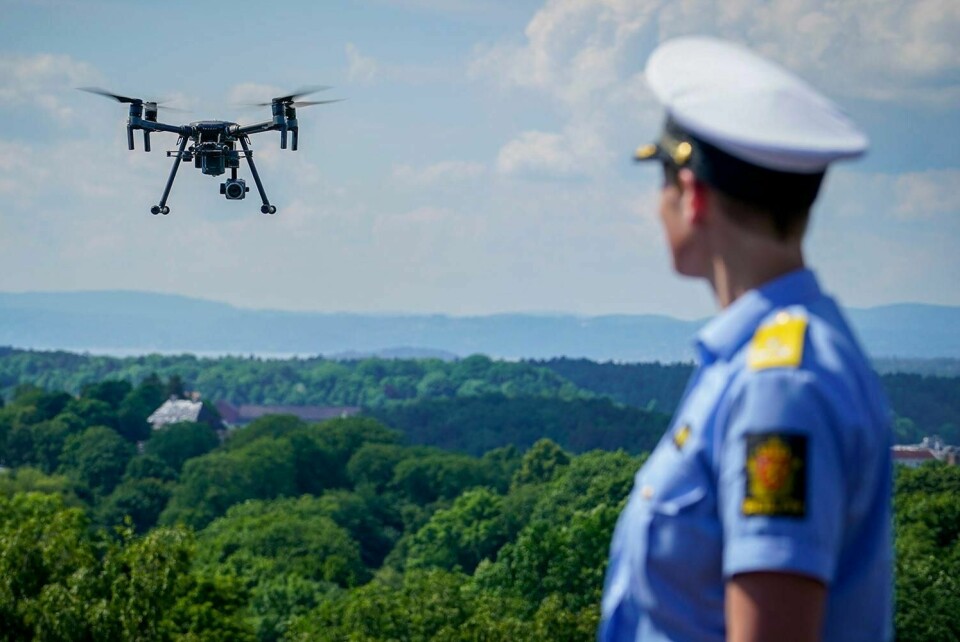 DRONE: Politiet bruker droner til å få oversikt over en situasjon.