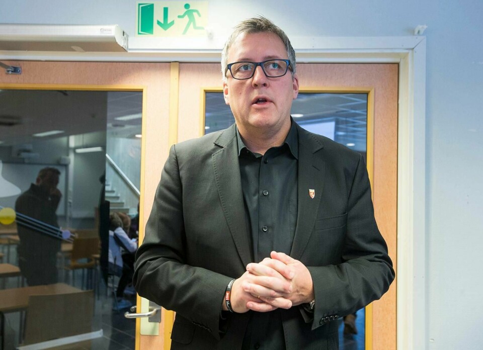 SMITTE: – Det var et lite sjokk når vi så de høye tallene, sier Rune Støstad, ordfører i Nord-Fron.