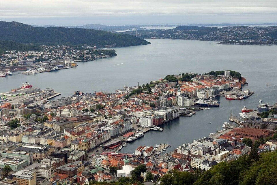FEST: 13 personer fikk bot etter at de var på en fest i Bergen i helgen.