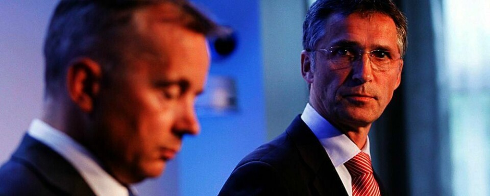 VISSTE: Både justisminister Knut Storberget (til venstre) og statsminister Jens Stoltenberg visste at tre personer i Norge planla terror. Etter at personen ble arrestert av Politiets sikkerhets-tjeneste (PST) torsdag, holdt Storberget og Stoltenberg pressekonferanse.