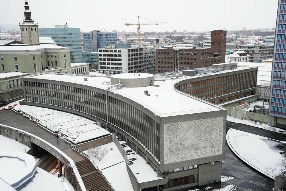 DEBATT: Regjeringen vil rive Y-blokka. De skal bygge et nytt regjeringskvartal. Mange er kritiske til rivingen av bygningen.