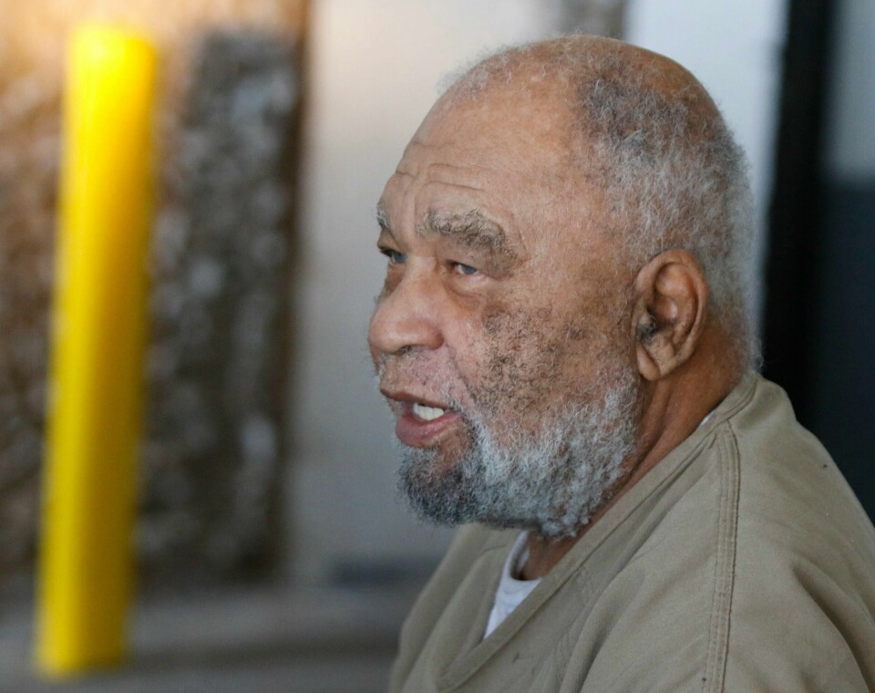 DØMT: Samuel Little ble dømt for tre drap i California i 2014. Her er han i Texas i 2018. Han måtte i retten mistenkt for drap i delstaten.