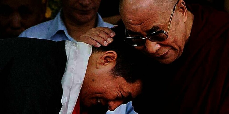 LEDER: Lobsang Sangay er ny leder av tibetanernes eksil-regjering. Her blir han innsatt av åndelig leder Dalai Lama.