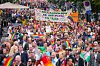 Bildet viser en pride-parade i etterkant av terroren i juni i fjor.