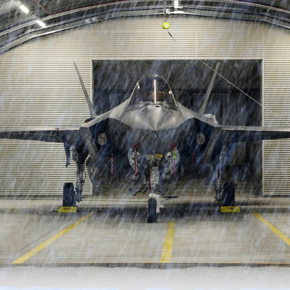 NYTT: Norge skal kjøpe inntil 52 kampfly av typen F-35. Her et ett av disse. Bildet viser et F-35-fly.Foto: Torbjørn Kjosvold / Forsvaret / NTB