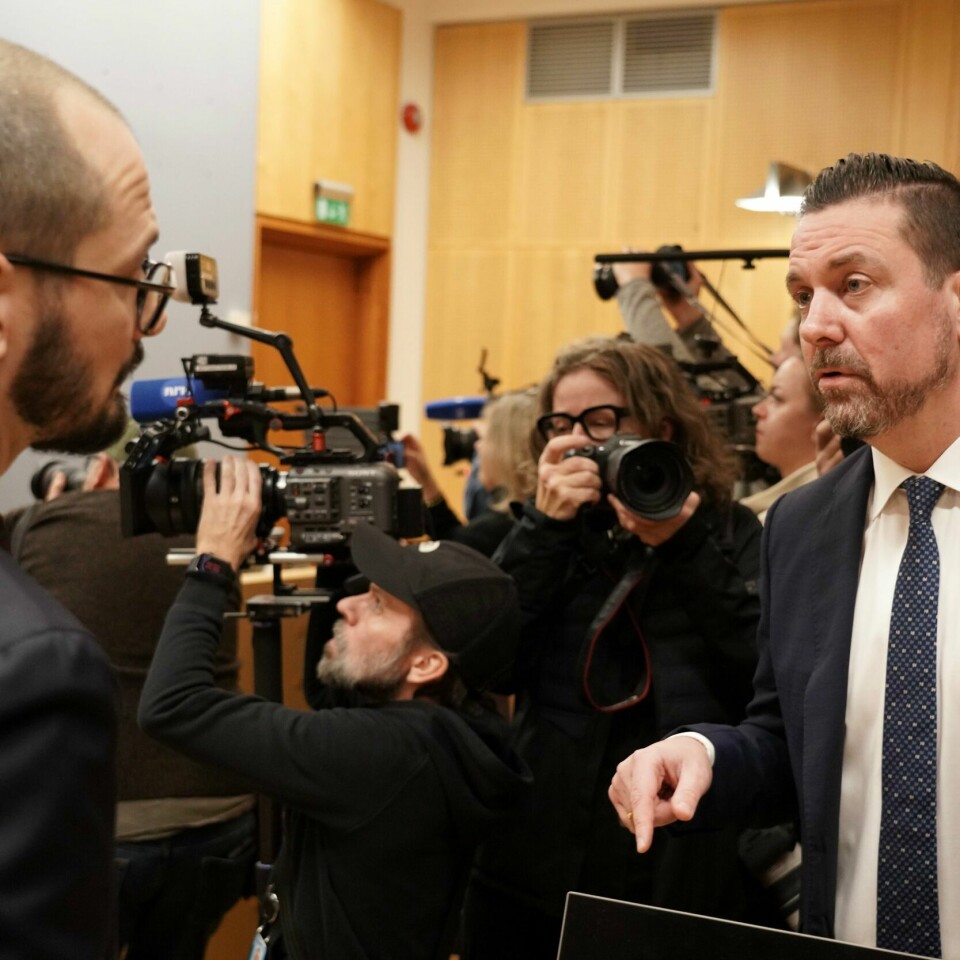 I RETTEN: Her er Øyvind Bratlien og politiadvokat Andreas Kruszewsk i rettssalen i Oslo onsdag. Bratlien er forsvarer for Marius Borg Høiby. Øyvind Bratlien og politiadvikat Andreas Kruszewsk i rettssalen i Oslo Tinghus hvor Marius Borg Høiby fremstilles for varetektsfengsling i Oslo tingrett onsdag.Foto: Ole Berg-Rusten / NTB
