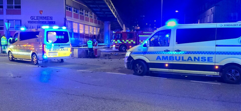 FREDRIKSTAD: Seks 16-åringer havnet i en trafikkulykke torsdag kveld. Fem personer er alvorlig skadet, to av dem kritisk. Foto: Andreas Utberg Andersen / Utrykningsnytt / NTB