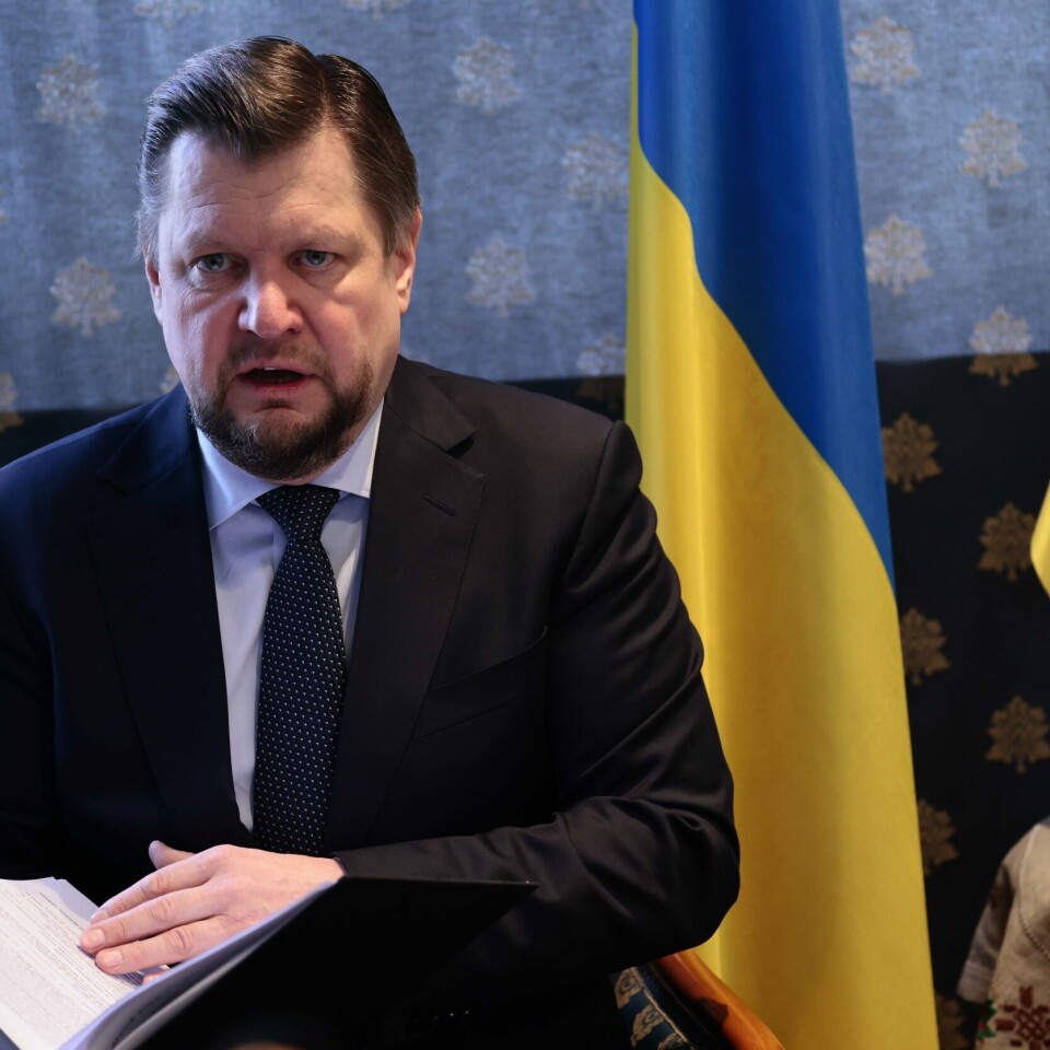 ADVARER: – Vi advarer om at Norge er et dyrt land, sier Ukrainas ambassadør til Norge, Vjatsjeslav Jatsiuk. Bildet viser Ukrainas ambassadør til Norge, Vjatsjeslav Jatsiuk. Foto: Geir Olsen / NTB
