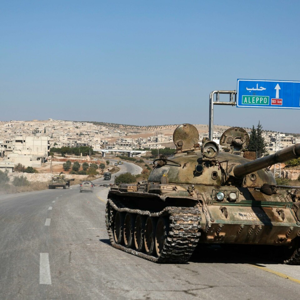 SYRIA: Syriske opprørsgrupper sørvest i Aleppo i Syria på søndag. Bildet viser syriske opprørsgrupper sørvest i Aleppo i Syria på søndag.