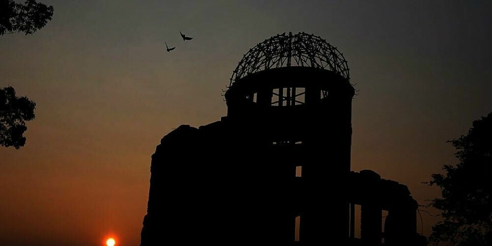 RUINER: Denne ødelagte kuppelen i Hiroshima ble stående som et symbol på atombomben i 1945. For 19 år siden tok FN-organisasjonen UNESCO den inn på sin liste over verdensarv. Torsdag markeres det over hele verden at det er 70 år siden atombomben i Hiroshima. Flere jobber for et forbud mot slike våpen.