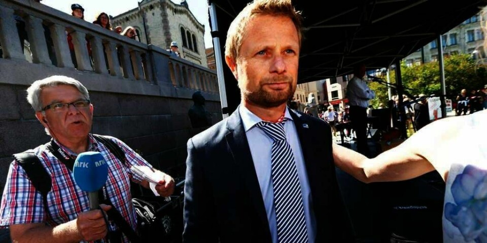 JA:Sykehus i Nord-Norge kan kanskje komme til å stenge om sommeren. Helseminister Bent Høie sier at sykehusene må finne ut om det er riktig å gjøre.