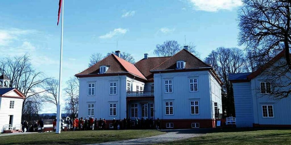 FREDES: Nå blir det ikke mulig å endre på Eidsvolls-bygningen. Det historiske bygget fredes fra 1. september.