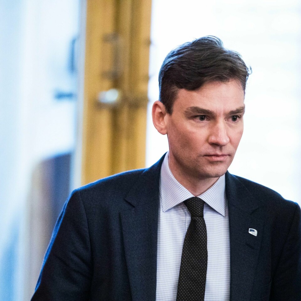 HJELP: Studenter trenger hjelp i korona-krisen. Nå får de utvidet frist til å søke om støtte, sier regjeringen. Henrik Asheim er forskning- og høyere utdannings-minister.