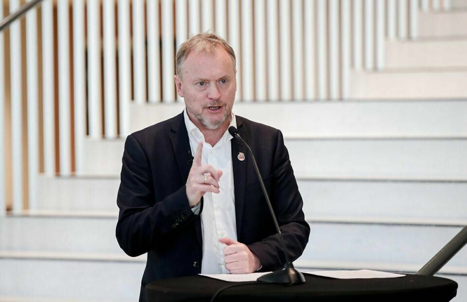 TIDLIG: Det er for tidlig å åpne skoler og barnehager i Oslo. Det mener byrådsleder Raymond Johansen.