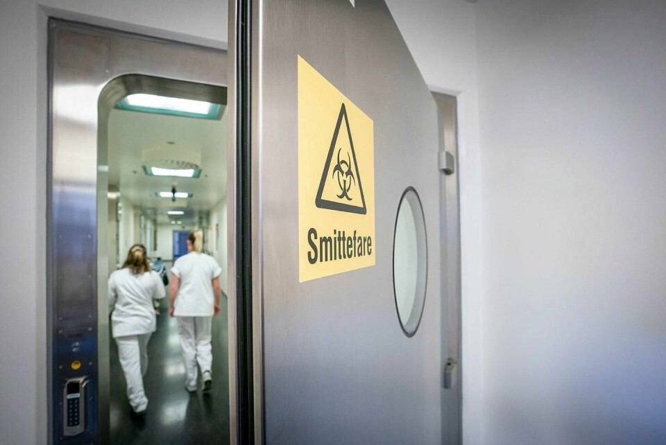 KARANTENE: Mange må holde seg hjemme i karantene. Hensikten er å hindre at korona-viruset spres. Men ikke alle er syke. De har likevel rettigheter.