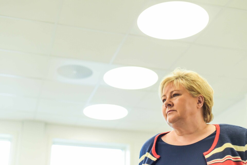 STATSMINISTER: Erna Solberg sier at Norge skal gi omtrent fem millioner doser med korona-vaksine til fattige land.