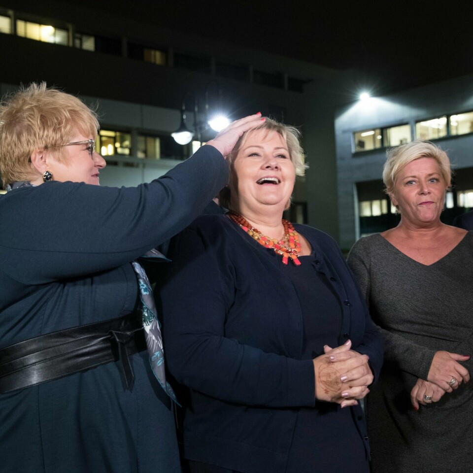 STORTINGSVALG: De borgerlige partiene henger etter på målingene. Erna Solberg er ikke bekymret og sier at målingene er ganske like som i 2017. Bilde er fra dagen etter valget, i 2017.