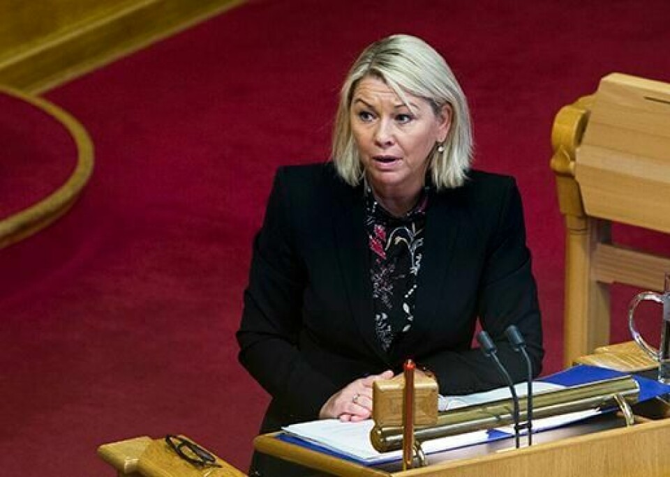 LYTTE: Vil kommunalministeren høre på folk i Troms og Finnmark? Det vil hun svare på i Stortinget tirsdag.