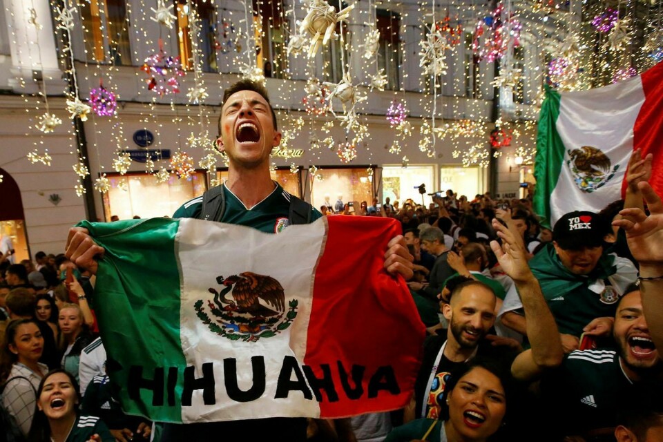 FEIRING: Mexicanerne jublet og tyskerne var skuffet. Mexico vant 1-0 over tyskerne i sin første kamp i VM.