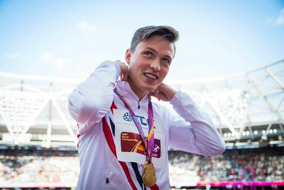 HVILER: Karsten Warholm hviler. Han vil bevare den gode formen til konkurransen Diamond League.