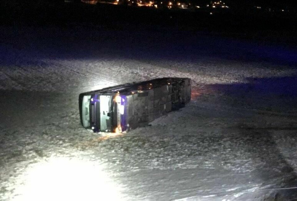 ULYKKE: To busser kjørte av veien tirsdag. Det skjedde i i Skjåk kommune i Oppland.