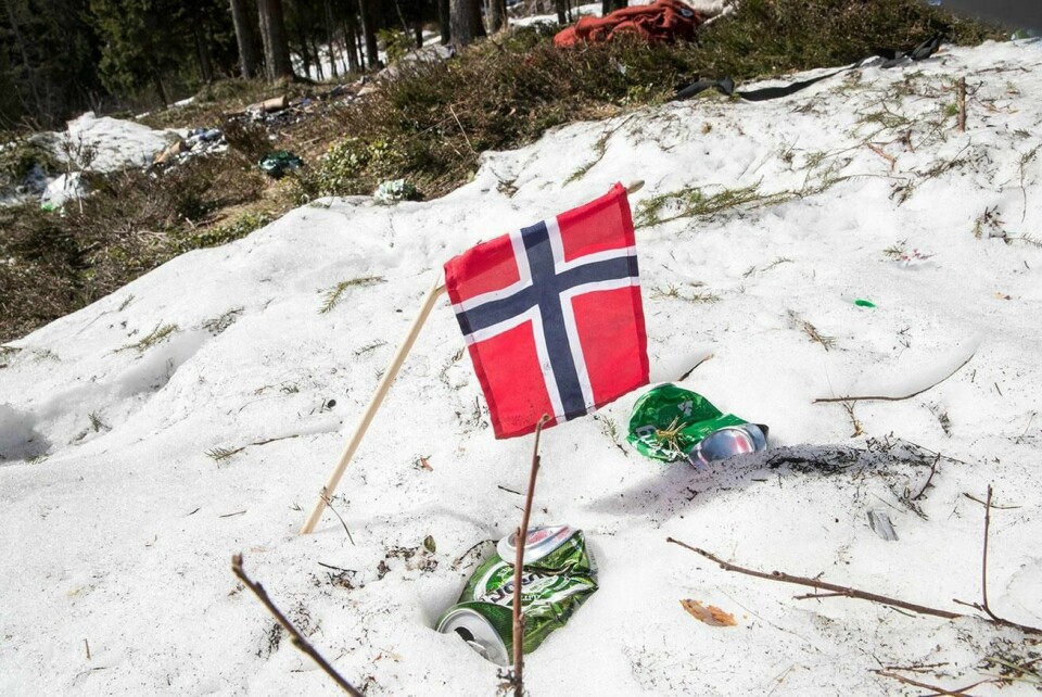 FYLLEFEST: I fjor ble det fyll og spetakkel under femmila i Holmenkollen. Arrangørene håper å unngå at det samme skjer i år.