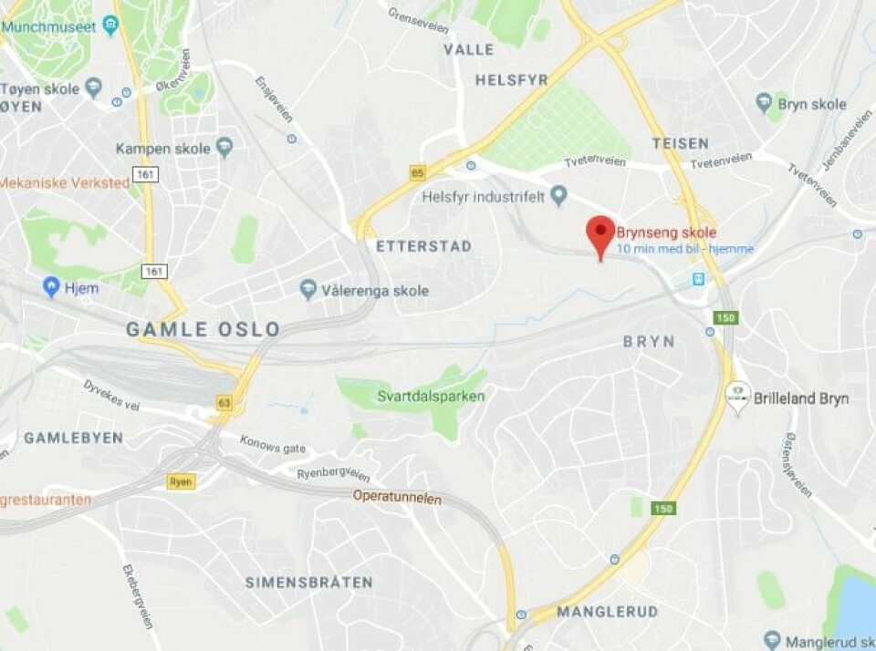 SKADD: En elev truet en ansatt med kniv. Fire personer er skadd.