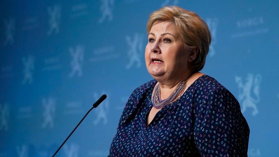 SNAKKER: Norge snakker sammen med andre land. De diskuterer åpning av grensene. Statsminister Erna Solberg kan ikke gi noen dato for når vil kan reise til utlandet igjen.