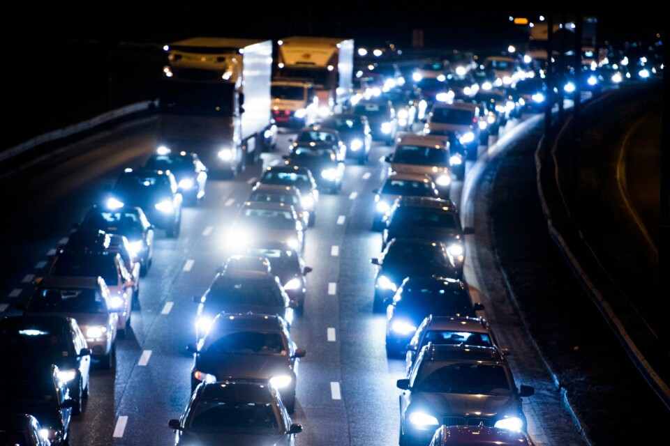 KØ: Blir det like lange køer i framtiden? Det er ikke sikkert. Færre må kjøre bil, tror selskapet Enova.