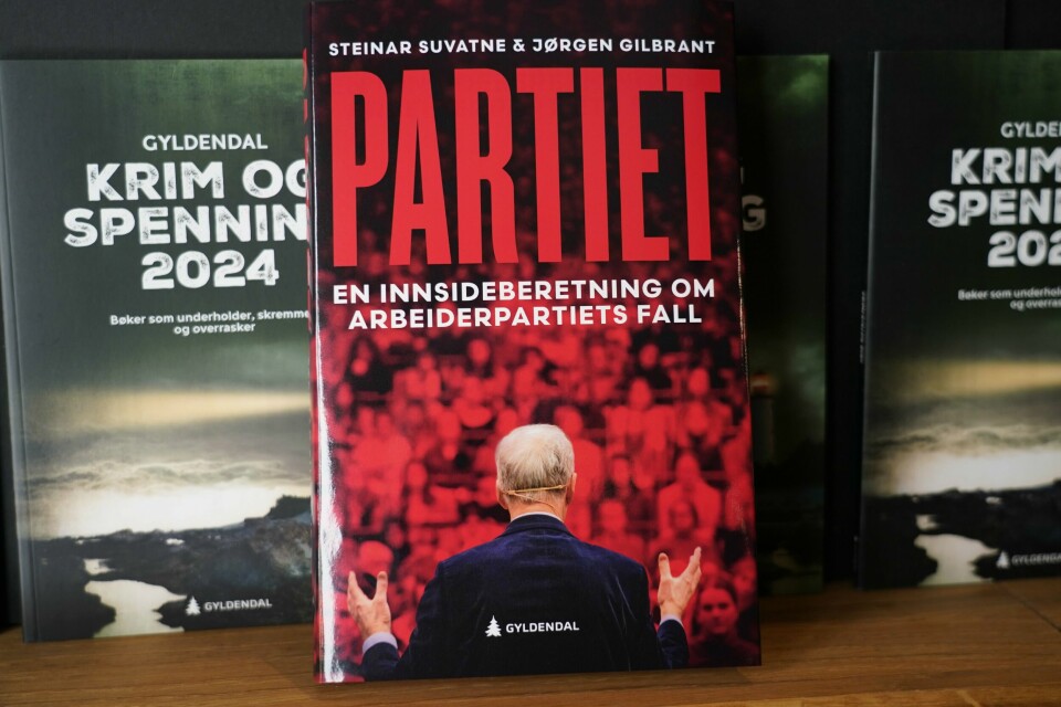 ARBEIDERPARTIET: Jørgen Meberg Gilbrant og Steinar Suvatne har skrevet boka Partiet om Arbeiderpartiet. Bildet viser boka Partiet.