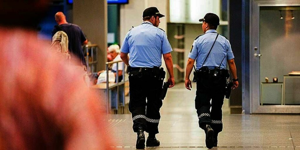 TRUSSEL: Politiets sikkerhets-tjeneste mener det aldri har vært så stor fare for terror som nå. Det gjør at politiet fra tirsdag vil begynne å bære våpen.