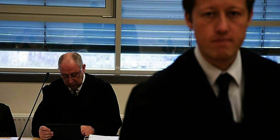 21 ÅR Aktor Tormod Haugnes (til venstre) mener at Thomas Müller må få 21 år i fengsel for drapet på kona. Ørjan Eskeland (til høyre) forsvarer Müller.